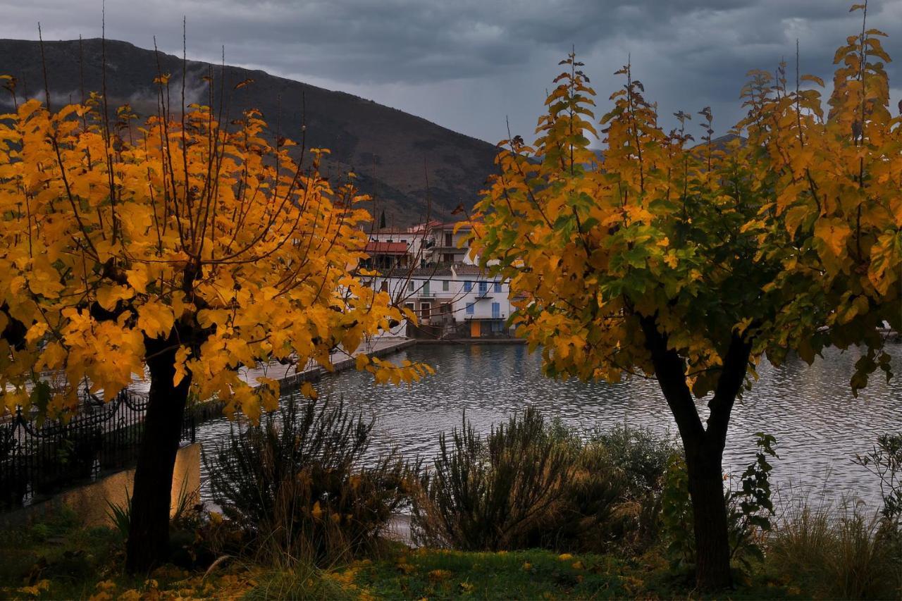 Koukonas Otel Galaxídhion Dış mekan fotoğraf